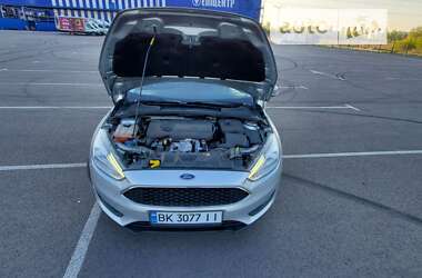 Хетчбек Ford Focus 2016 в Рівному