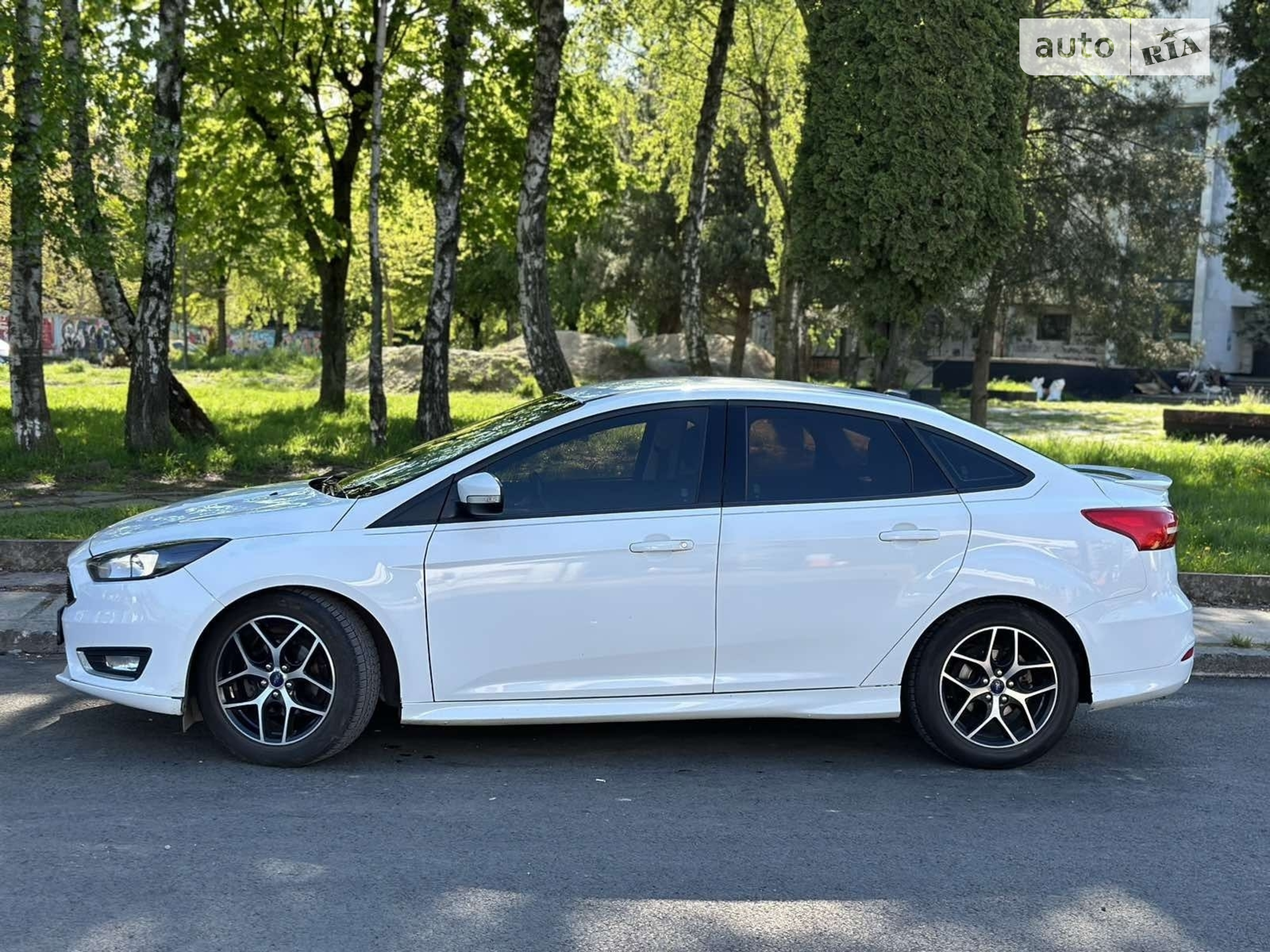 2015 Ford Focus - мініатюра 2