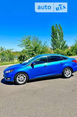 Седан Ford Focus 2015 в Кривом Роге