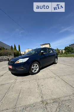 Универсал Ford Focus 2010 в Нетешине