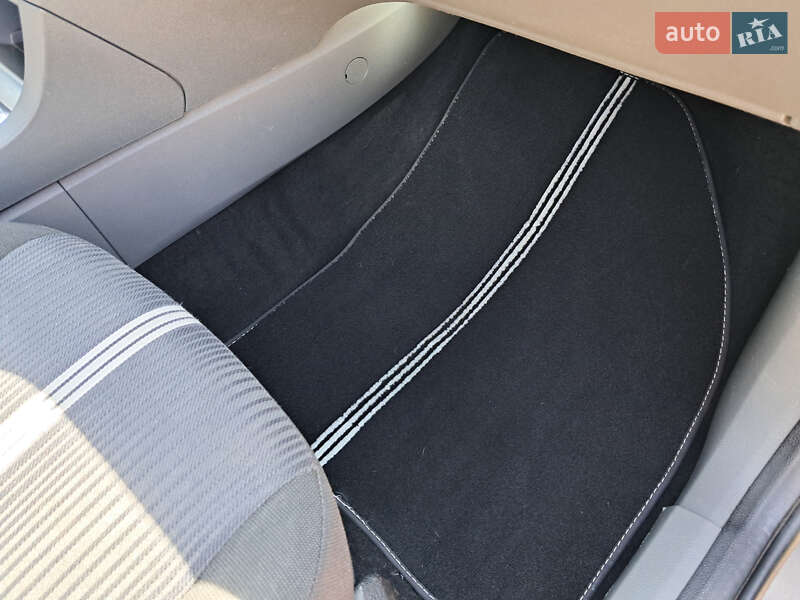 Универсал Ford Focus 2010 в Нововолынске