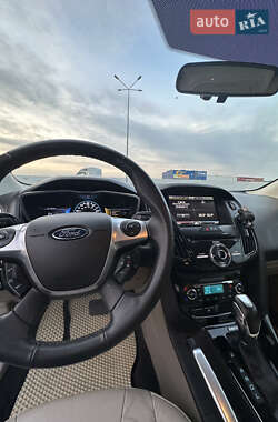 Хэтчбек Ford Focus 2012 в Львове