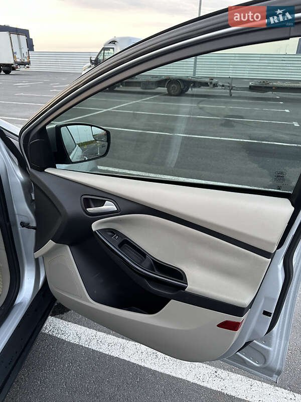 Хэтчбек Ford Focus 2012 в Львове