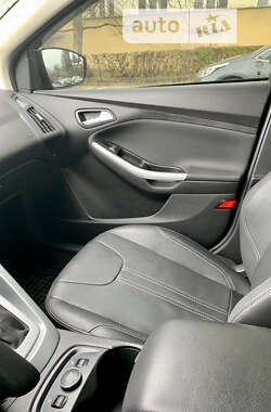 Седан Ford Focus 2013 в 