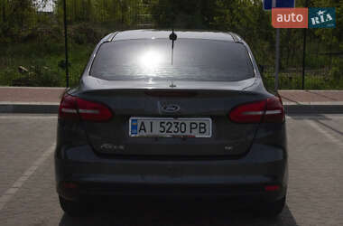 Седан Ford Focus 2017 в 