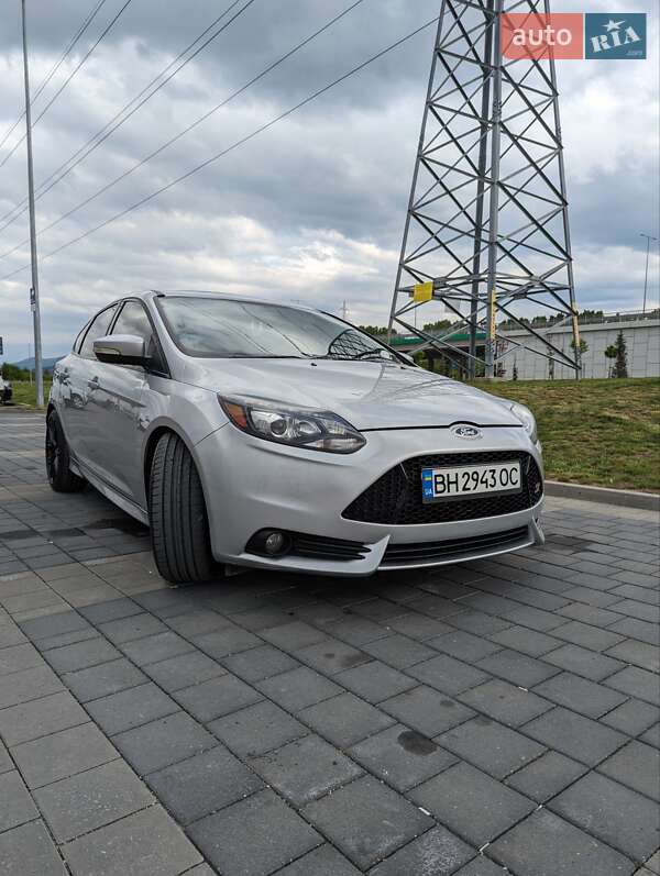Хэтчбек Ford Focus 2013 в Измаиле