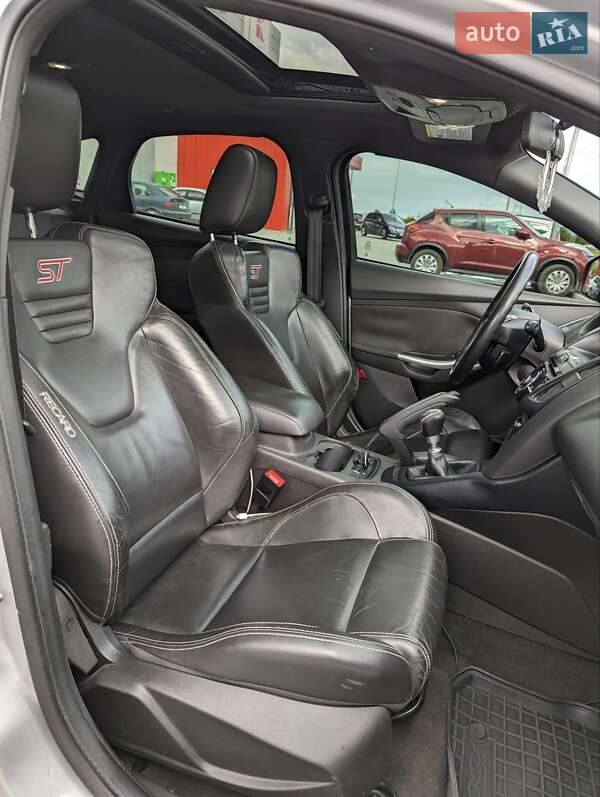 Хэтчбек Ford Focus 2013 в Измаиле