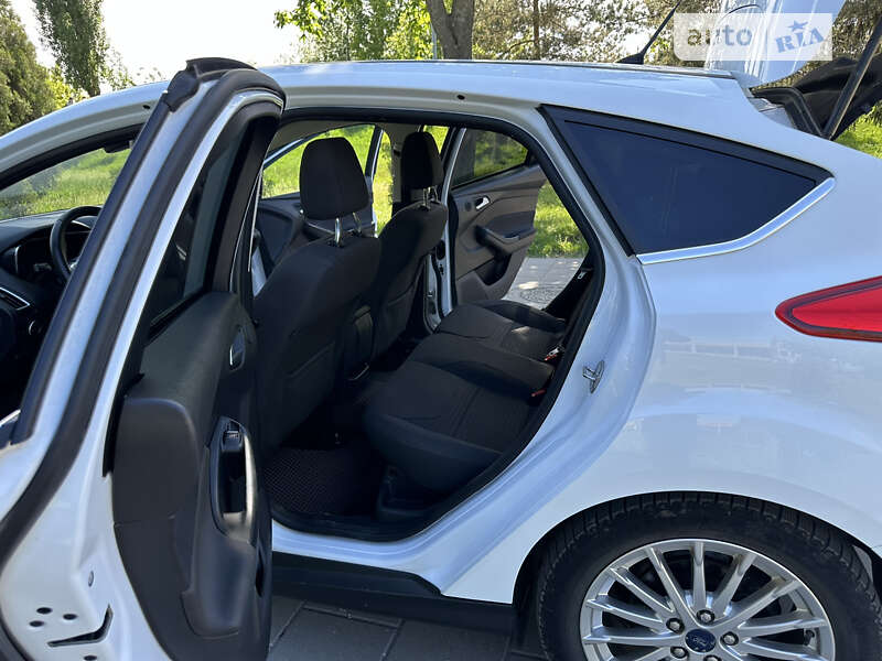 Хэтчбек Ford Focus 2015 в Виннице