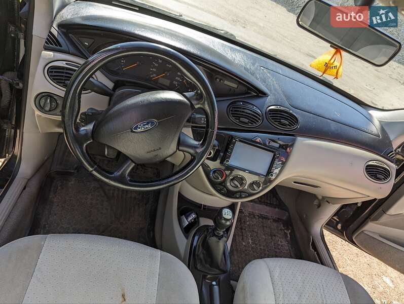 Седан Ford Focus 2003 в Хорошеве фото 3 Седан Ford Focus 2003 в Хорошеве