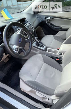 Седан Ford Focus 2013 в 