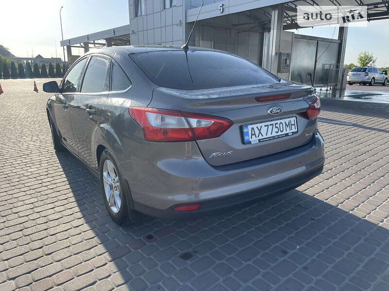 Седан Ford Focus 2012 в Львові