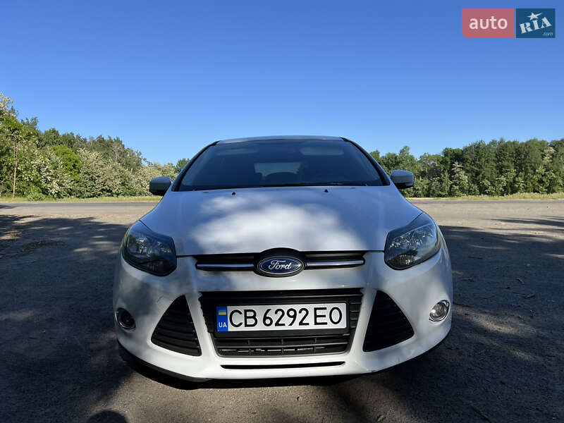 Хэтчбек Ford Focus 2012 в Чернигове