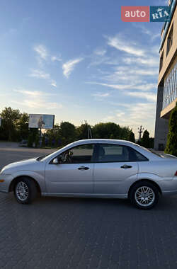 Седан Ford Focus 2005 в 