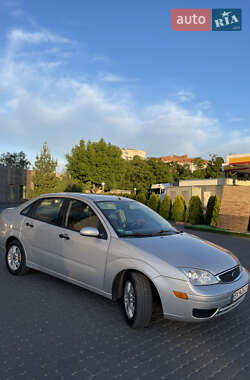 Седан Ford Focus 2005 в 
