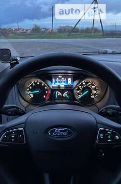 Седан Ford Focus 2015 в Буске