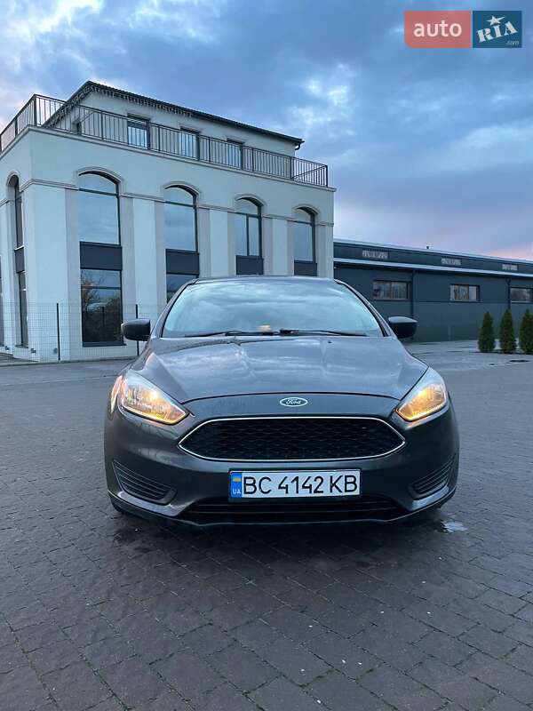 Седан Ford Focus 2015 в Буске