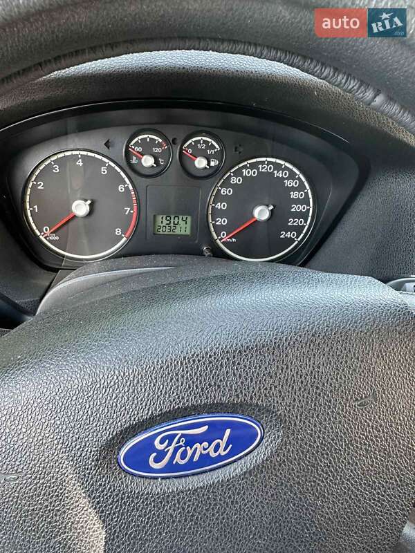 Универсал Ford Focus 2004 в Каменец-Подольском фото 7 Универсал Ford Focus 2004 в Каменец-Подольском