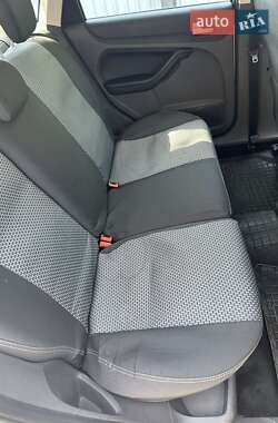 Универсал Ford Focus 2004 в Каменец-Подольском
