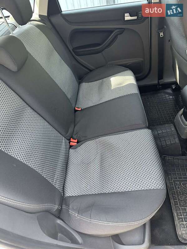 Универсал Ford Focus 2004 в Каменец-Подольском фото 15 Универсал Ford Focus 2004 в Каменец-Подольском