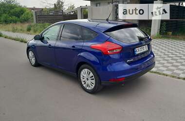 Хэтчбек Ford Focus 2015 в Киеве