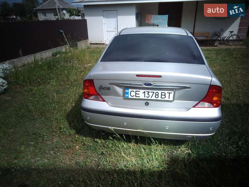 Седан Ford Focus 2002 в Сторожинці