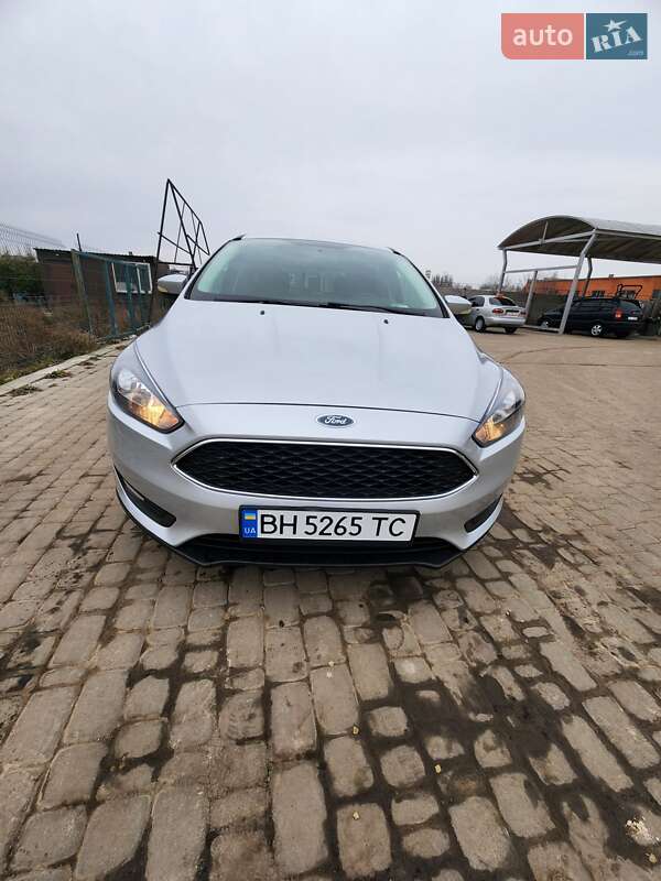 Хетчбек Ford Focus 2015 в Херсоні