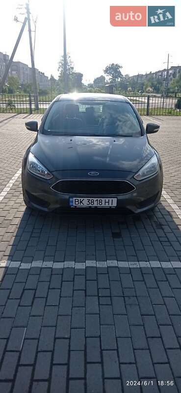 Седан Ford Focus 2016 в Ровно