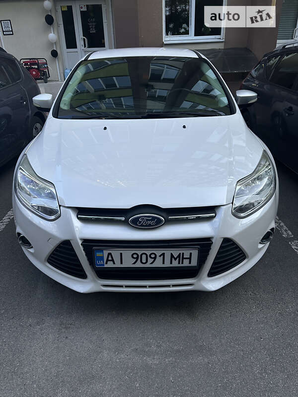 Хэтчбек Ford Focus 2012 в Киеве