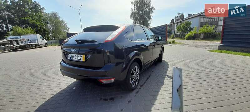 Хэтчбек Ford Focus 2008 в Киеве