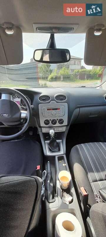 Хэтчбек Ford Focus 2008 в Киеве