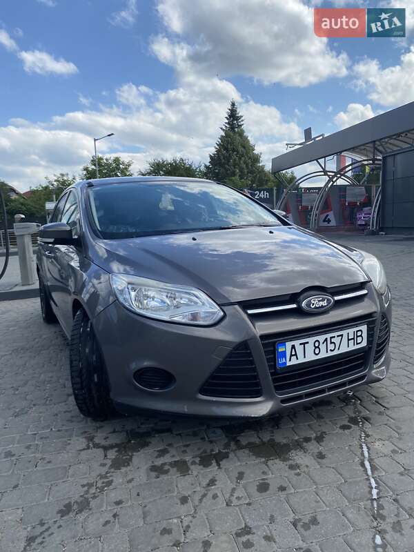 Хэтчбек Ford Focus 2011 в Ивано-Франковске