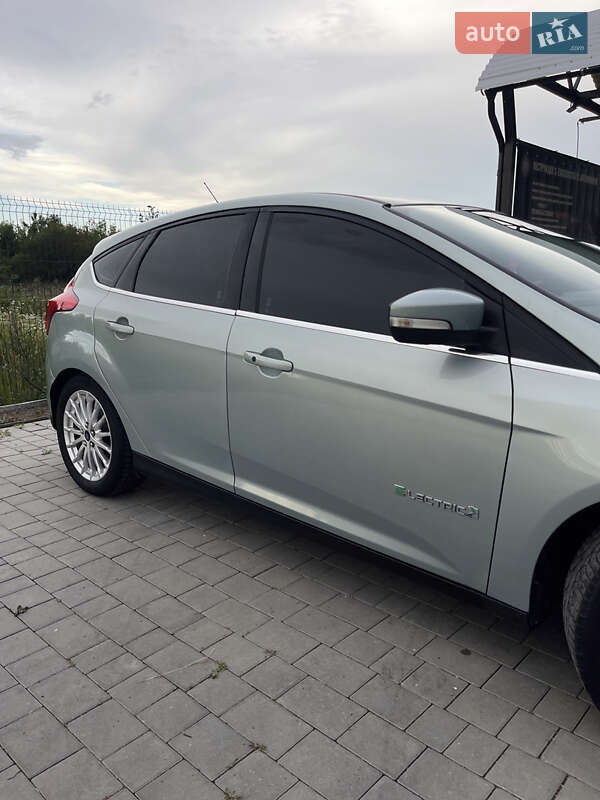 Хэтчбек Ford Focus 2013 в Ивано-Франковске