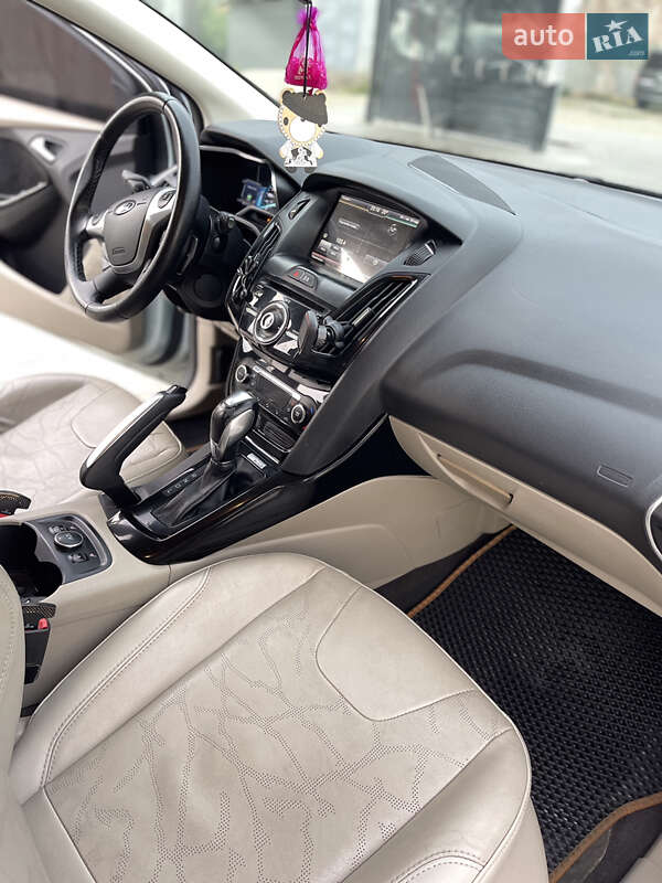 Хэтчбек Ford Focus 2013 в Ивано-Франковске