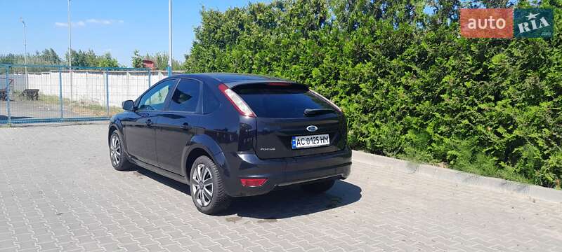 Хэтчбек Ford Focus 2008 в Киеве