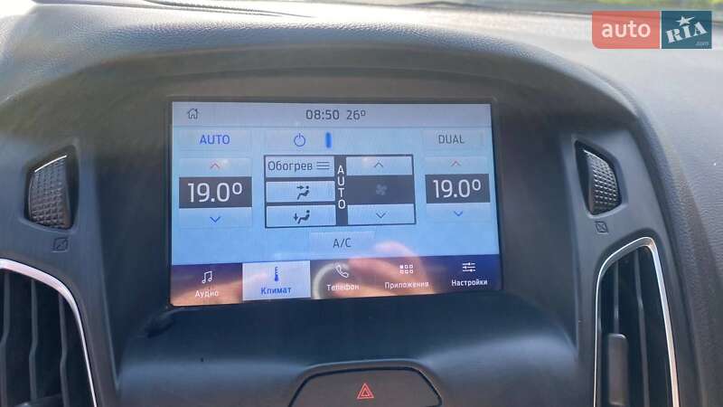 Хэтчбек Ford Focus 2015 в Кицмани