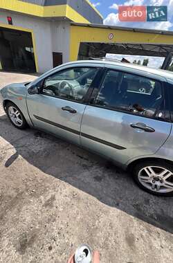 Хэтчбек Ford Focus 1999 в Изюме