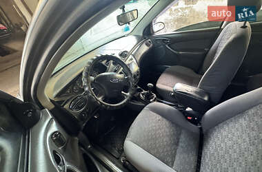 Седан Ford Focus 2003 в 