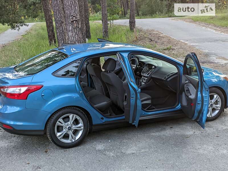 Седан Ford Focus 2013 в Киеве