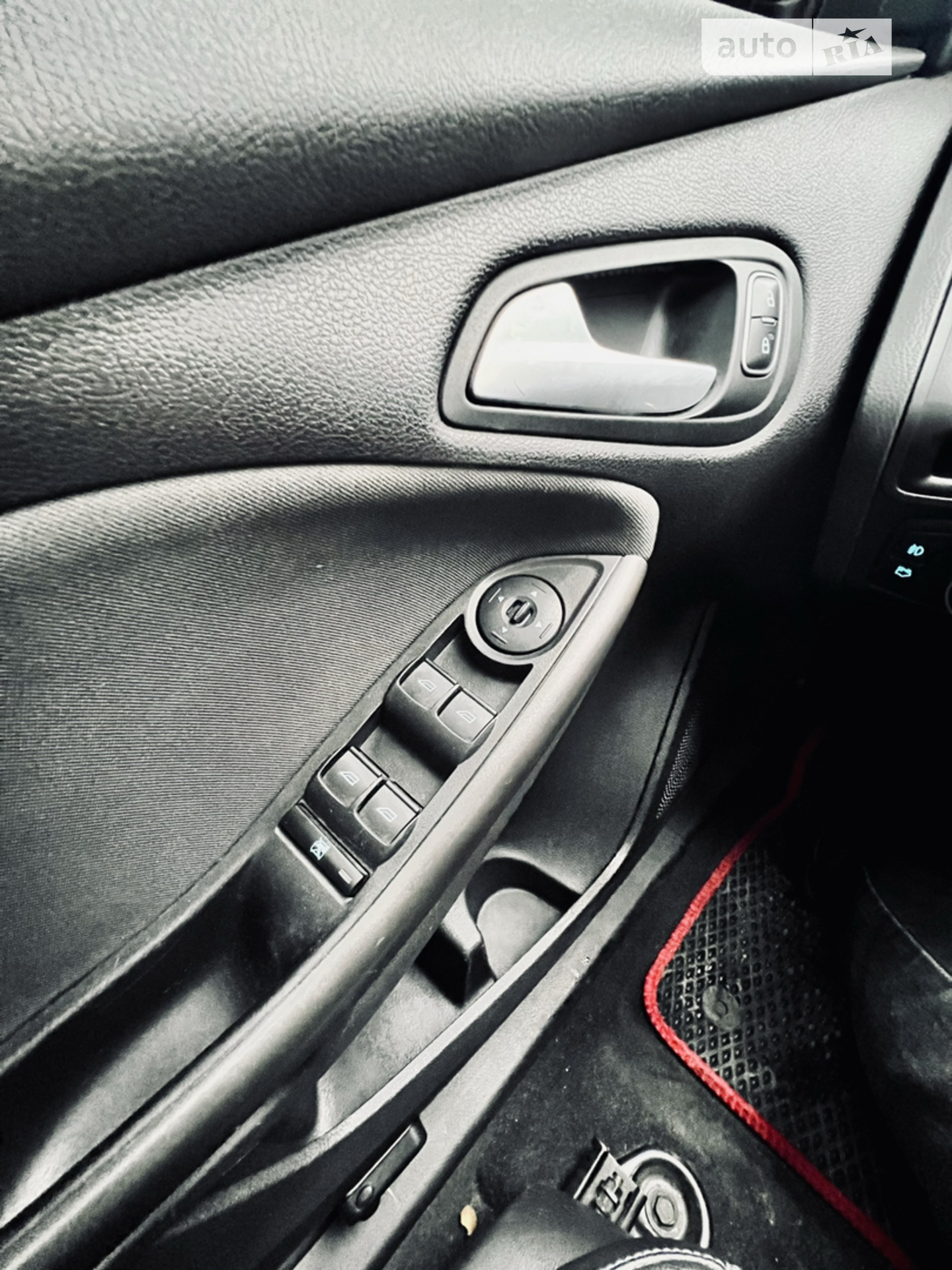 2015 Ford Focus - мініатюра 11