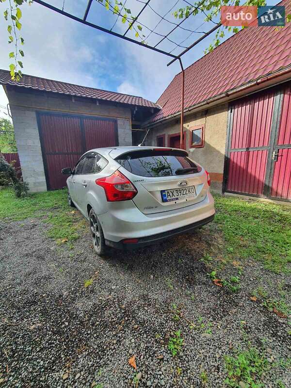 Хэтчбек Ford Focus 2013 в Харькове
