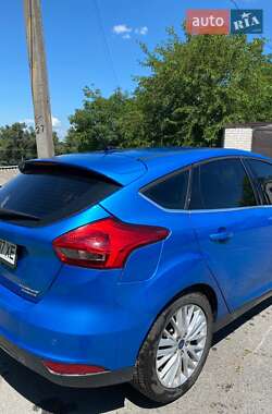 Хэтчбек Ford Focus 2016 в Днепре