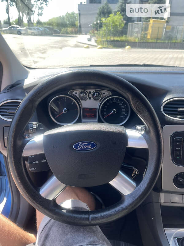 Универсал Ford Focus 2010 в Запорожье фото 2 Универсал Ford Focus 2010 в Запорожье