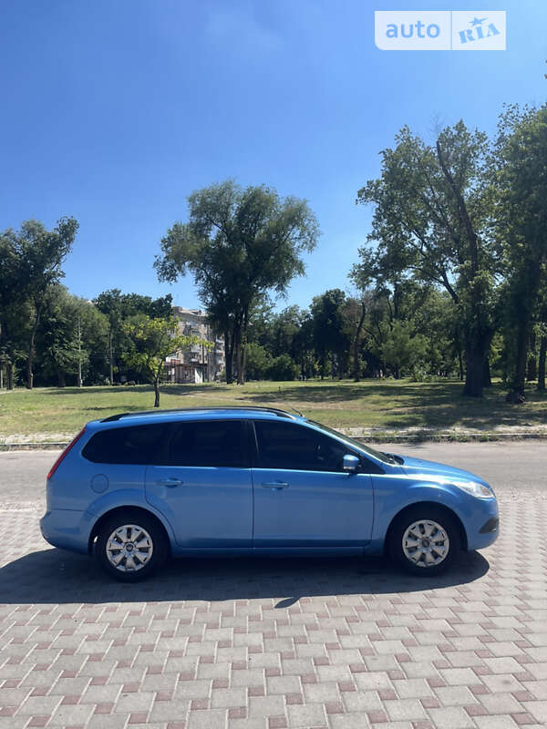 Универсал Ford Focus 2010 в Запорожье фото 7 Универсал Ford Focus 2010 в Запорожье