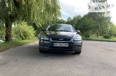 Хетчбек Ford Focus 2006 в Рівному