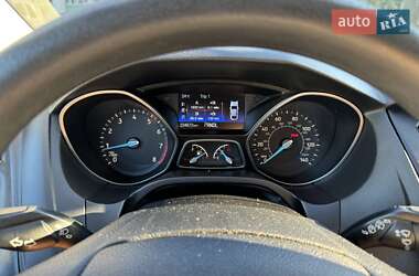 Хэтчбек Ford Focus 2016 в Ровно