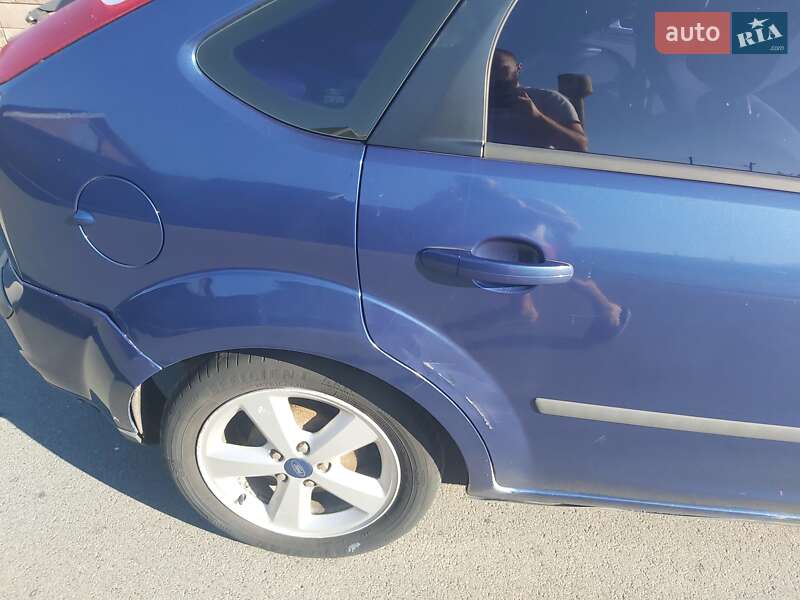 Хэтчбек Ford Focus 2007 в Киеве