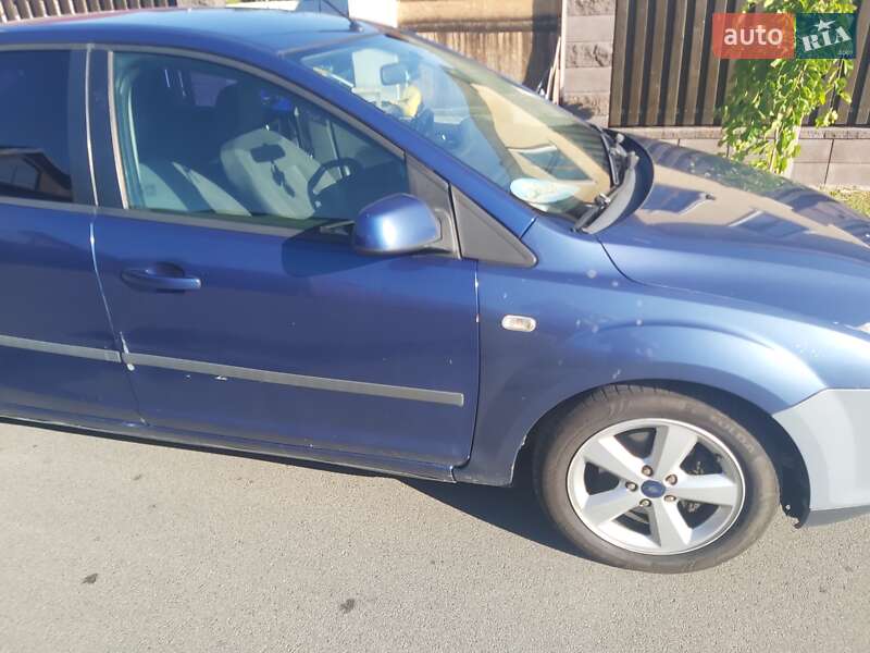 Хэтчбек Ford Focus 2007 в Киеве