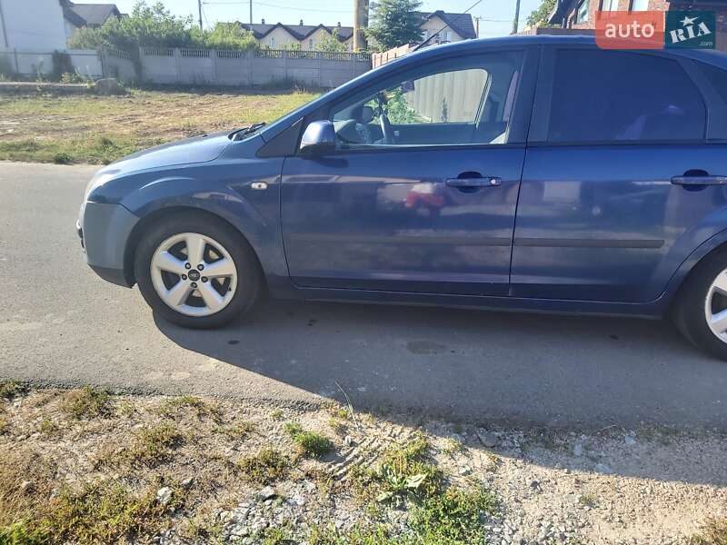 Хэтчбек Ford Focus 2007 в Киеве
