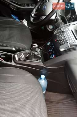 Седан Ford Focus 2016 в Воловце