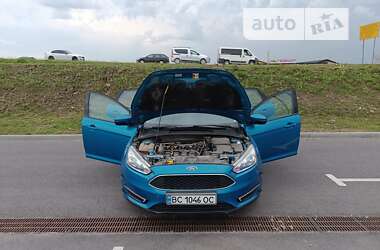 Седан Ford Focus 2015 в 